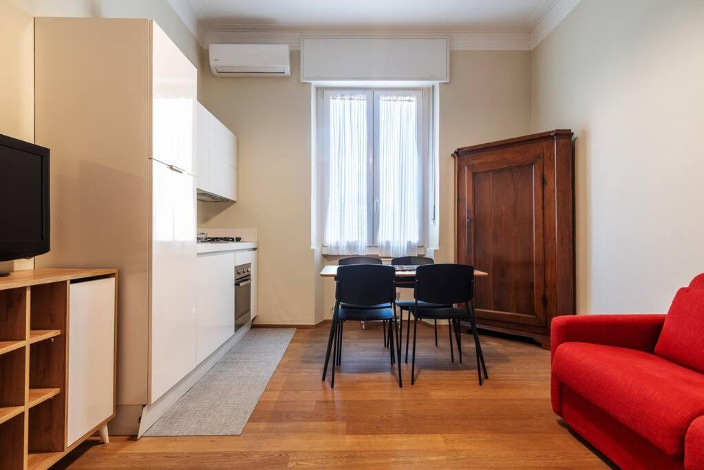 Da Giuliana - Moderno Bilocale Apartment Милано Екстериор снимка