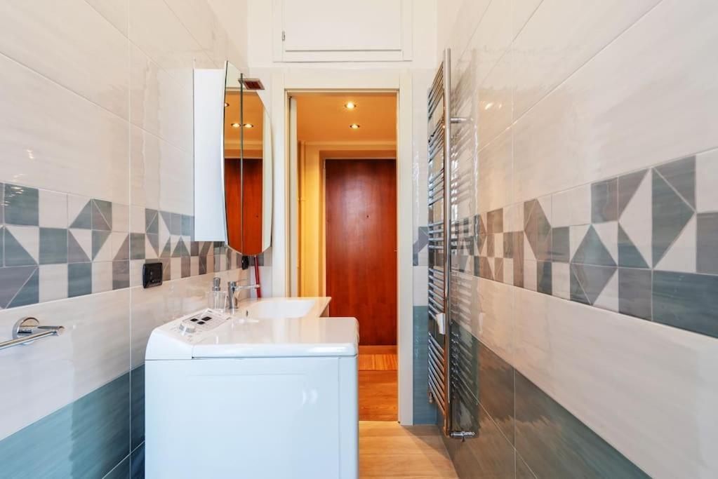 Da Giuliana - Moderno Bilocale Apartment Милано Екстериор снимка